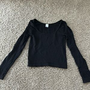 Nikibiki black top. Size OS